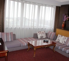 Люкс в Lisbon Hotel