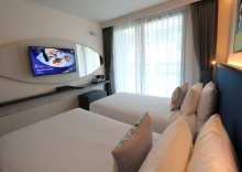 Номер Premier с балконом в Hotel Clover Patong Phuket