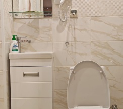 Двухместный номер Делюкс с 1 кроватью и балконом в Space aparts and rooms