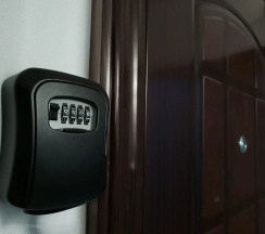 Четырёхместные апартаменты с балконом и с видом на город в Квартира Калина на Кирова