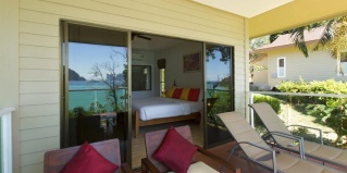 Пхи-Пхи-Дон: Курортный отель Bayview Resort Phi Phi Island Beach Front Resort