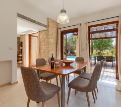 Вилла Superior с 3 комнатами с видом на бассейн в Aphrodite Hills Residences Superior Villas