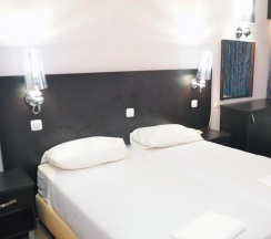 Четырёхместный номер Standard двуспальная кровать в Aquamarine Hotel