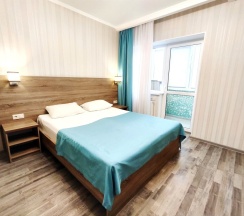 Двухместный номер Standard с балконом двуспальная кровать в Camelia