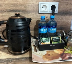 Четырёхместный коттедж Standard в Friends House
