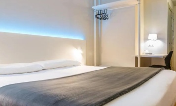 Двухместный номер Standard (двуспальная кровать) в Vertice Roomspace Madrid