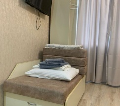 Четырёхместный номер Economy с видом на город в Ривьера