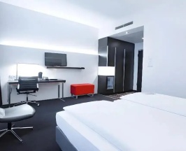 Двухместный номер Standard двуспальная кровать в Garner Berlin - Mitte, an IHG Hotel
