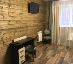 Двухкомнатный номер повышенной комфортности в Арт-отель