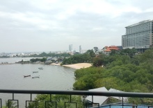 Полулюкс с балконом в Way Hotel Pattaya