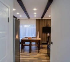 коттетдж шестиместный в Леона