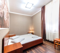 Двухместный номер с видом на внутренний двор двуспальная кровать в Delsochi