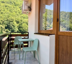 Стандарт с балконом в Вертикаль