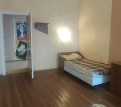 Кровать в общем номере (женский номер) в В городе N