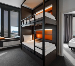 Стандарт двухкомнатный 6-местный с  2-х ярусными кроватями в Delta Sirius