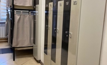 Место в восьмиместном мужском номере в Со Сна