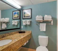 Двухместный номер Standard c 1 комнатой двуспальная кровать в Best Western Plus Ocean City