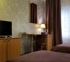 Стандарт. две кровати в Четыре короны