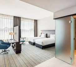 Двухместный номер Superior с видом на город 2 отдельные кровати в Отель Courtyard by Marriott Baku
