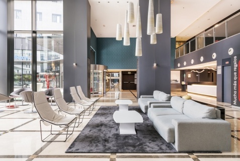 Валенсия: Отель Hotel Ilunion Aqua 4
