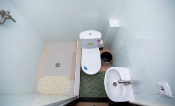 Бюджетный трехместный номер в Rose manor