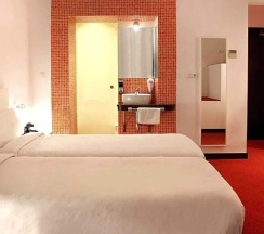 Двухместный номер Standard двуспальная кровать в Casual Ilbira Granada Hotel