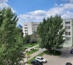 Апартаменты c 1 комнатой с балконом в Локация 116
