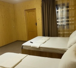 Четырёхместный коттедж с красивым видом из окна в Delis