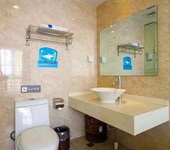 Двухместный номер Standard (двуспальная кровать) в 7 Days Inn Shanghai Changshou Road Subway Station PCD Store Branch