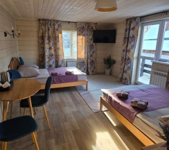 №6. 4-х местный номер с удобствами (3 этаж) в УДачный