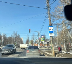 Двухместные апартаменты c 1 комнатой с балконом (двуспальная кровать) в Квартира Уютная около парка Швейцария