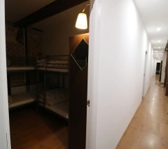 Кровать в общем номере в I Love Madrid Hostel