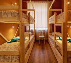 Кровать в общем номере в 1st`hostel