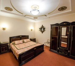 Двухместный люкс двуспальная кровать в Reikartz Dostar Karaganda