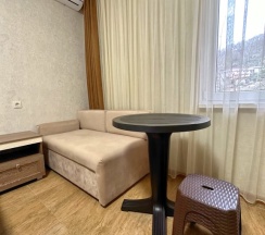 Четырёхместный номер Standard с балконом в Gardenberry