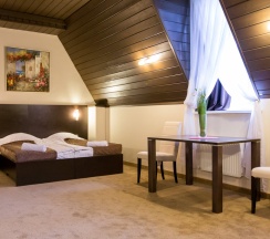 Двухместный номер Superior Мансарда с красивым видом из окна двуспальная кровать в Лафер Ренессанс