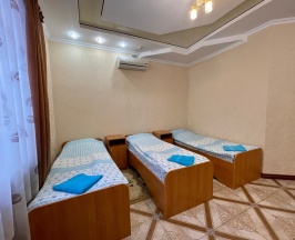 3-местный 1-комнатный стандартный номер  в Корона