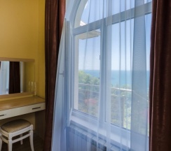 Четырёхместный номер Standard с 2 комнатами с балконом в Сопка