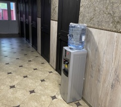 Улучшенный двухместный с одной двухспальной кроватью в Мотель