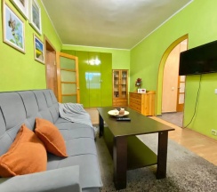 Апартаменты с 2 комнатами в Квартира GoldApart у метро Дубровка