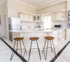Вилла рядом с пляжем в Desert Rose Resort