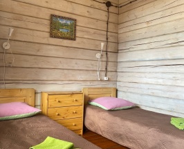 Стандартный двухместный номер с двумя отдельными кроватями (солнечная сторона) в Гавань Листвянка