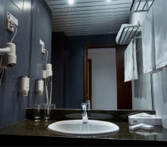 Стандарт с большой кроватью king size в Бенефит Плаза