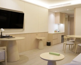 Семейный люкс Plus Outdoor Bathtub в Wyndham Garden Naithon Phuket