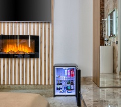 дизайнерский люкс с ванной в Tuchkov hotel