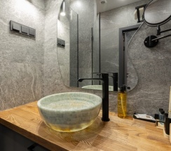 Апартамент 15 - Просторный двухуровневый лофт  с панорамными видами на Москву (с ванной) в Ap-in aparts