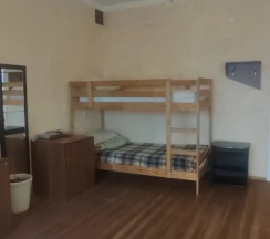 Кровать в общем номере (женский номер) в В городе N
