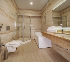 Семейный Делюкс номер (QD) в Премьер Отель