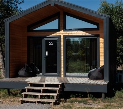 Мини-Барнхаус в Река & Песок