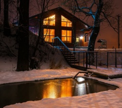 Коттедж в Загородный дом с русской баней